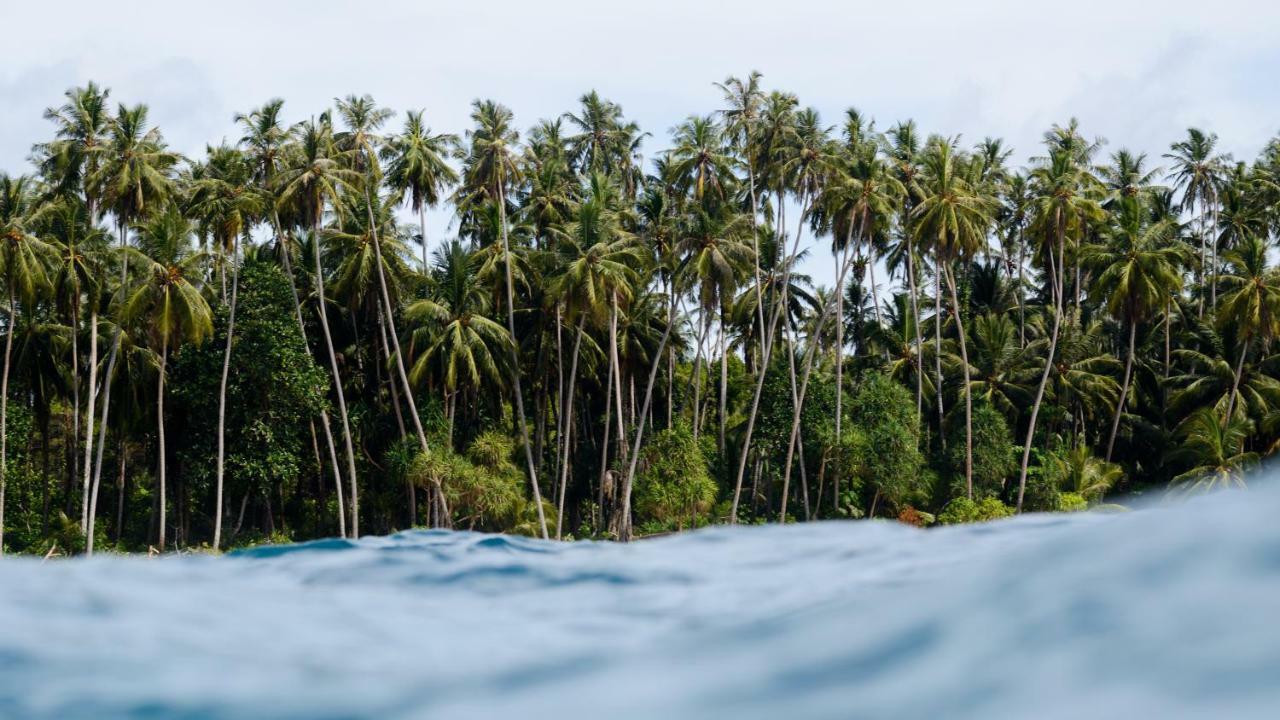 Baturundung Surf Resort Naibos Luaran gambar